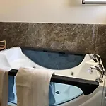 Poda Boutique 4* Ksamil