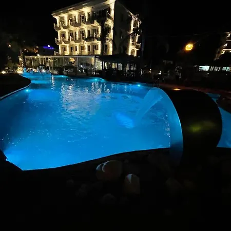 Poda Boutique 4* Ksamil