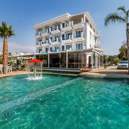 Poda Boutique 4* Ksamil