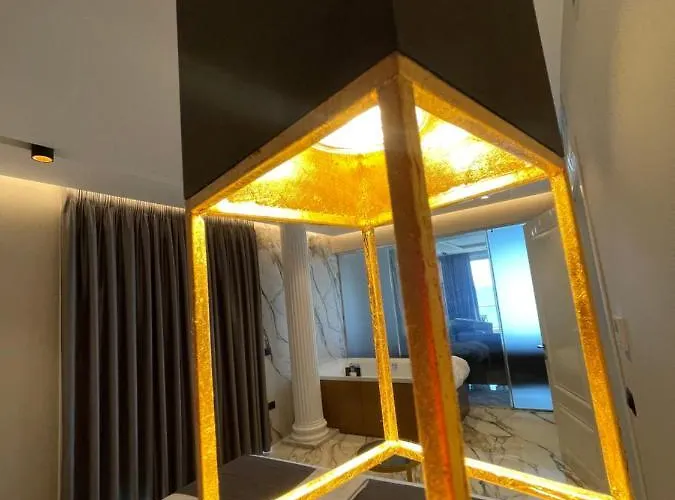 Poda Boutique 4* Εξαμίλιο